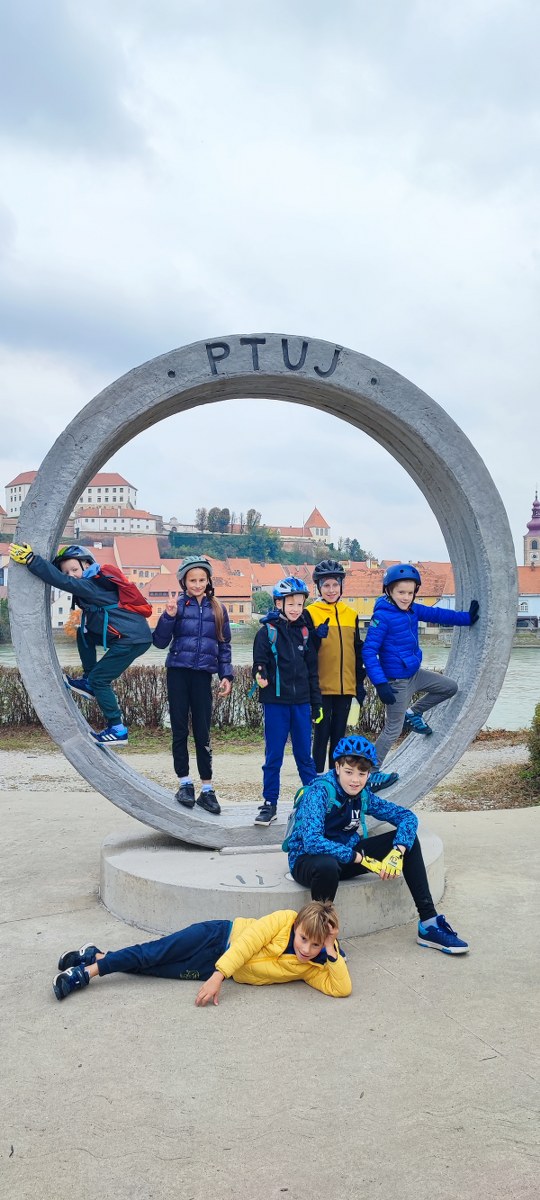 2024_10_19_Medgeneracijski-kolesarski-izlet_VNK-7